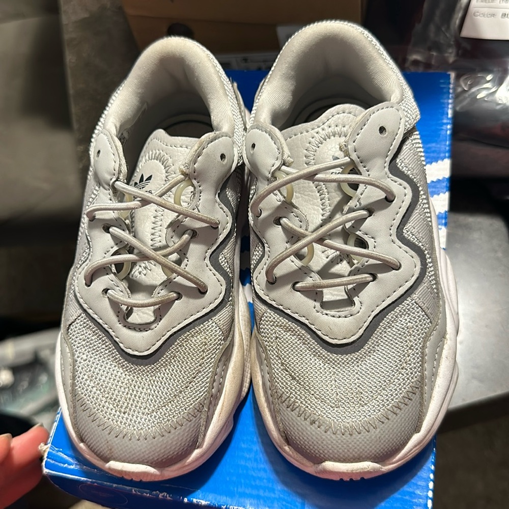 Toddler adidas size 10C